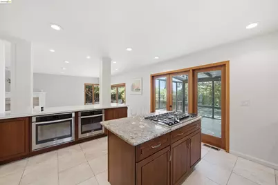 3265 Greenhills Dr, Lafayette, CA 94549 - Photo 17