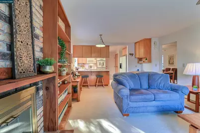 2811 Saint Joseph Dr, Concord, CA 94518 - Photo 35