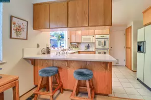 2811 St Joseph Dr, Concord, CA 94518 - Photo 19