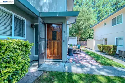 8172 Arroyo Dr #3, Pleasanton, CA 94588 - Photo 3