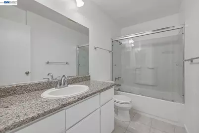 1511 Four Oaks Cir, San Jose, CA 95131 - Photo 27