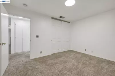 1511 Four Oaks Cir, San Jose, CA 95131 - Photo 23