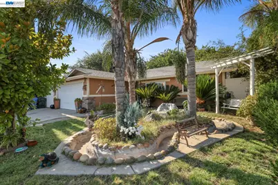 1427 Snyder St, Manteca, CA 95336 - Photo 3