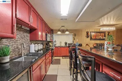 1427 Snyder St, Manteca, CA 95336 - Photo 9