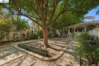1427 Snyder St, Manteca, CA 95336 - Photo 23