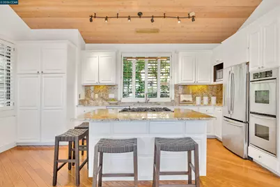857 Las Trampas Rd, Lafayette, CA 94549 - Photo 9