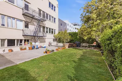 474 Merritt Ave #7, Oakland, CA 94610 - Photo 35