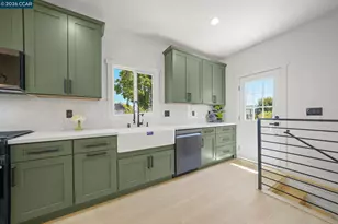 885 59th St, Oakland, CA 94608 - Photo 13