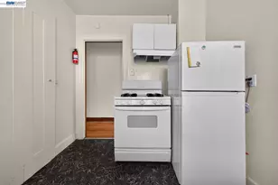 922 Arlington Ave, Oakland, CA 94608 - Photo 19