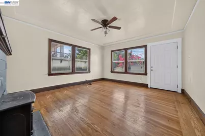 922 Arlington Ave, Oakland, CA 94608 - Photo 5