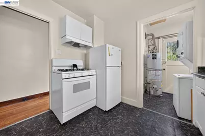 922 Arlington Ave, Oakland, CA 94608 - Photo 21