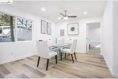 6855 Gunn Dr, Oakland, CA 94611 - Photo 11