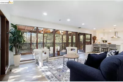 6855 Gunn Dr, Oakland, CA 94611 - Photo 5