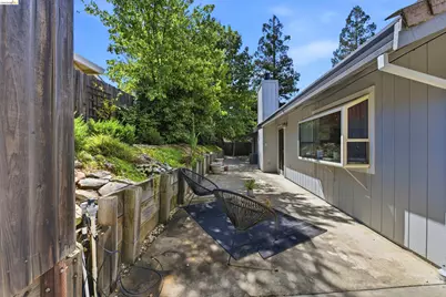 1734 Canberra Pl, El Dorado Hills, CA 95762 - Photo 37