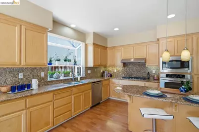 327 Hawk Ridge Dr, Richmond, CA 94806 - Photo 39