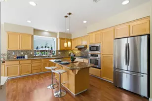 327 Hawk Ridge Dr, Richmond, CA 94806 - Photo 7