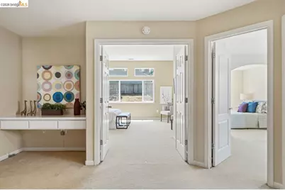 327 Hawk Ridge Dr, Richmond, CA 94806 - Photo 23