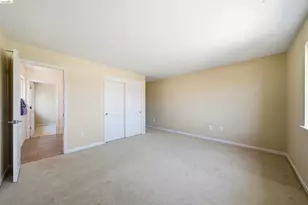 327 Hawk Ridge Dr, Richmond, CA 94806 - Photo 33