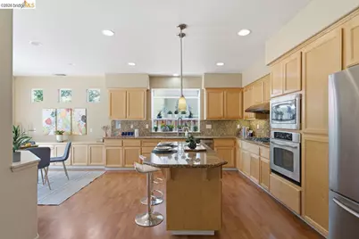 327 Hawk Ridge Dr, Richmond, CA 94806 - Photo 43