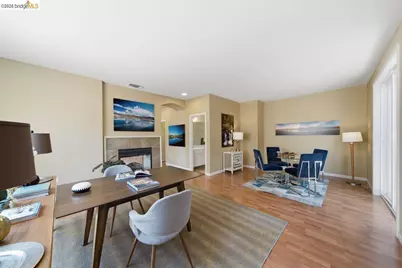 327 Hawk Ridge Dr, Richmond, CA 94806 - Photo 15
