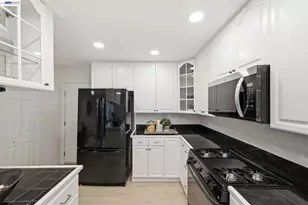 1029 Bonner Ave, Fremont, CA 94536 - Photo 11