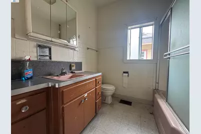 3420 Laguna Ave, Oakland, CA 94602 - Photo 13