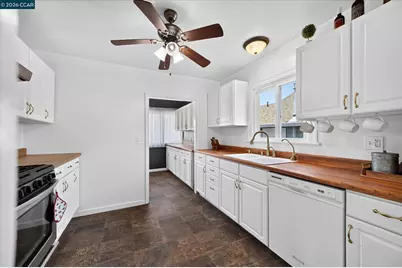 294 7th St, Rio Vista, CA 94571 - Photo 13