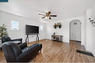 294 7th St, Rio Vista, CA 94571 - Photo 7