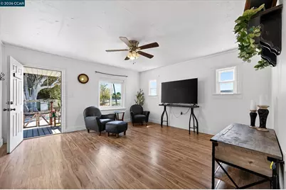 294 7th St, Rio Vista, CA 94571 - Photo 5