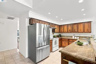 332 Downham Ct, Walnut Creek, CA 94598 - Photo 13