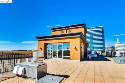 585 9th St #335, Oakland, CA 94607 - Photo 17