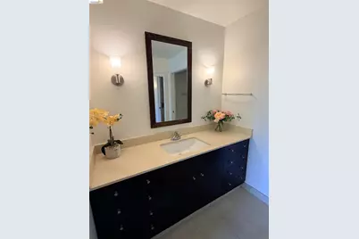 585 9th St #335, Oakland, CA 94607 - Photo 5