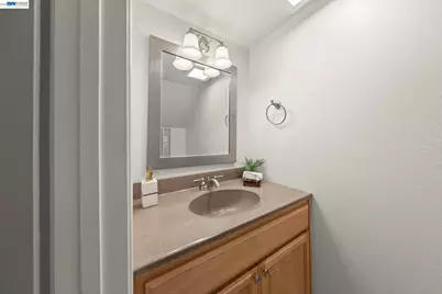 34930 Sea Cliff Ter, Fremont, CA 94555 - Photo 7