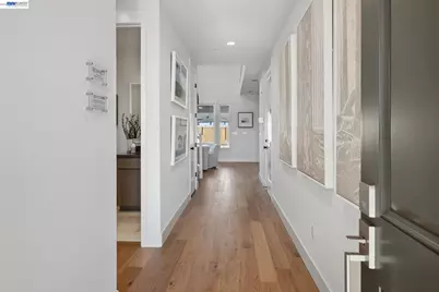 300 Colfax Ln, Oakley, CA 94561 - Photo 5