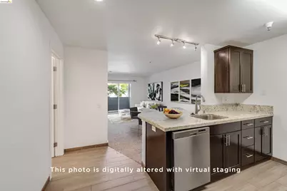6400 Christie Ave #3206, Emeryville, CA 94608 - Photo 3