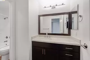 6400 Christie Ave, Emeryville, CA 94608 - Photo 9