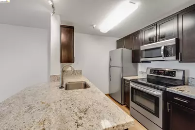 6400 Christie Ave #3206, Emeryville, CA 94608 - Photo 5