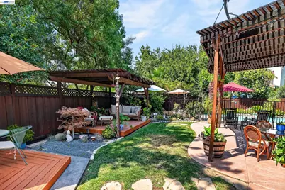 467 Pecan Pl, Brentwood, CA 94513 - Photo 9