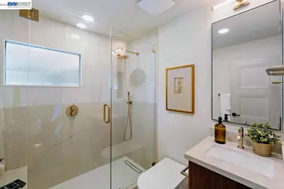 8155 Elgin Ln, Dublin, CA 94568 - Photo 15