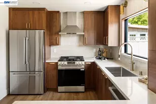 8155 Elgin Ln, Dublin, CA 94568 - Photo 9