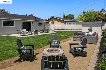 8155 Elgin Ln, Dublin, CA 94568 - Photo 23