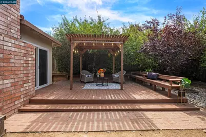 483 Brunswick Dr, Vallejo, CA 94591 - Photo 27