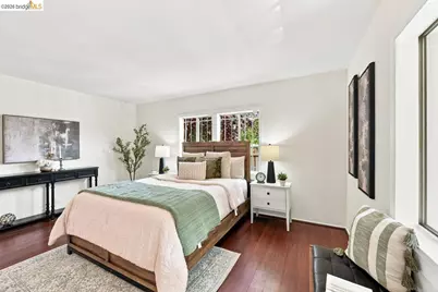 1028 57th St, Oakland, CA 94608 - Photo 25