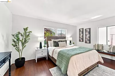 1028 57th St, Oakland, CA 94608 - Photo 27