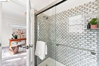 1028 57th St, Oakland, CA 94608 - Photo 19