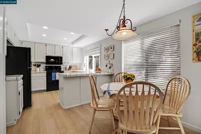 7297 Castle Dr, Dublin, CA 94568 - Photo 17