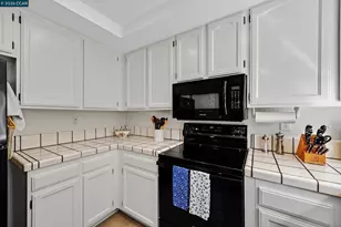 7297 Castle Dr, Dublin, CA 94568 - Photo 21