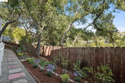 114 Indian Rd, Piedmont, CA 94610 - Photo 43