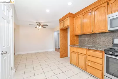 1316 Saint Frances Dr, Antioch, CA 94509 - Photo 15