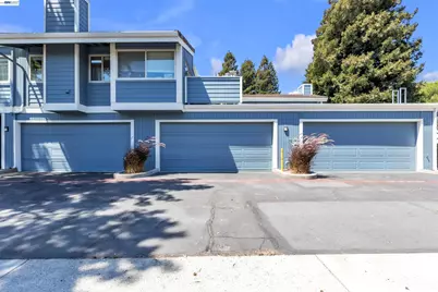 403 Olympus #7, Hercules, CA 94547 - Photo 5